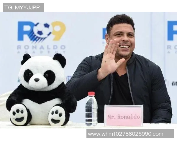 世界三大足球球星是谁 谁才是当今足坛的巅峰巨星